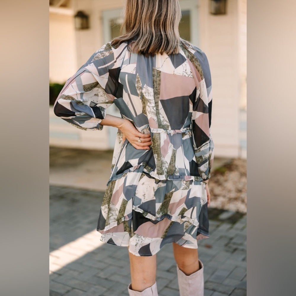 Entro Fun Gray Abstract Dress - Picture 6 of 7